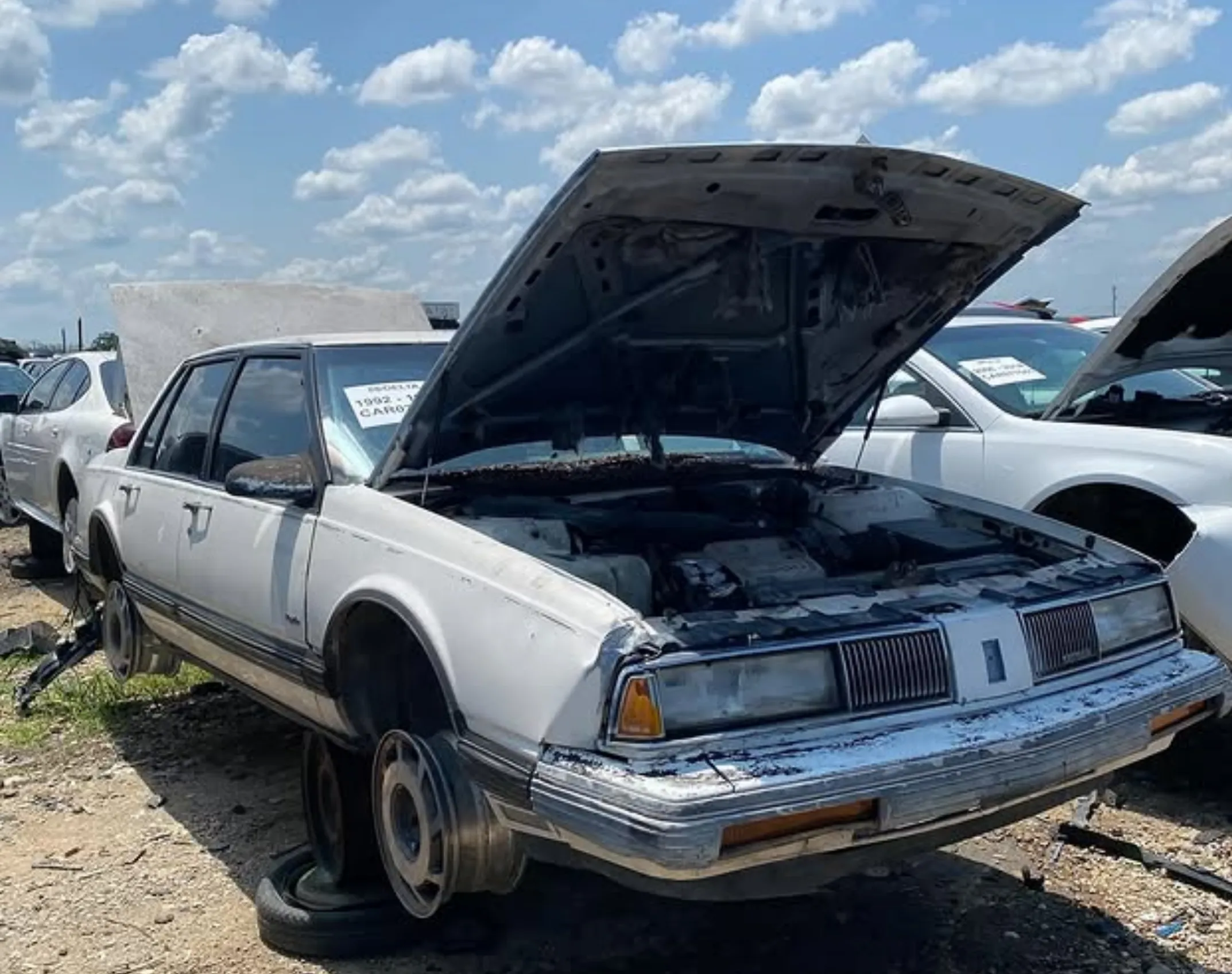 Supa Society | What’s the difference between car removal and towing? Melbourne towing services